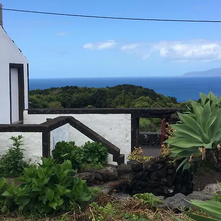 Casa Do Ginjal Santo Antonio (Pico Island)